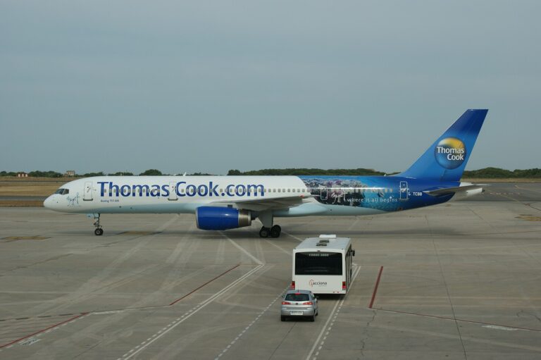 Boeing 757 200 7336558528