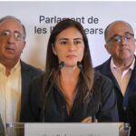 Los cinco diputados díscolos de Vox pidieron a LeSenne que dimitiera a cambio de no expulsarle