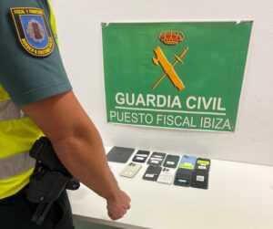 20231002 moviles ibiza e1696252181961