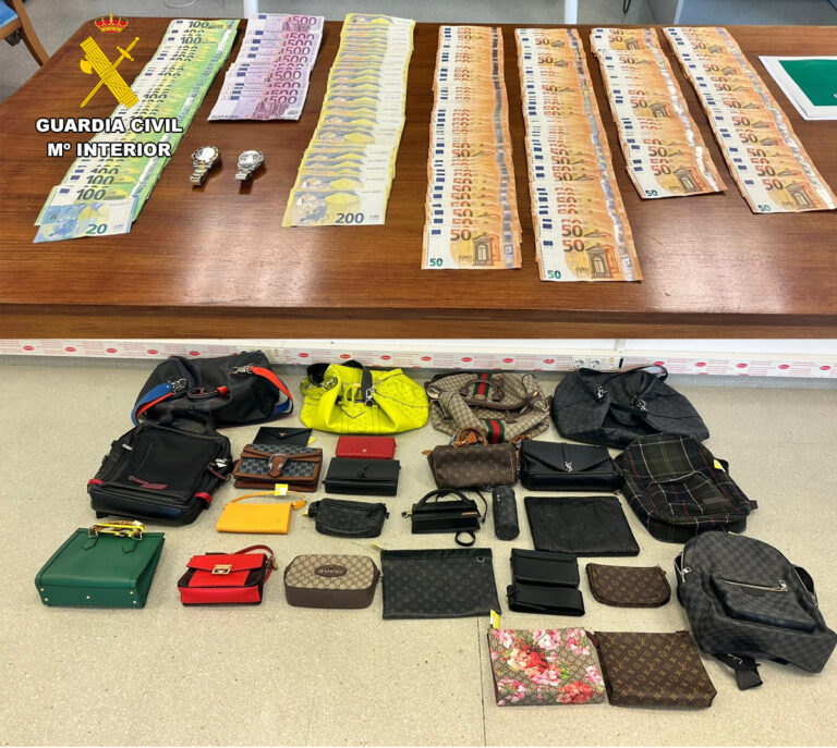 20231129 bolsos y objetos sustraidos venta ibiza