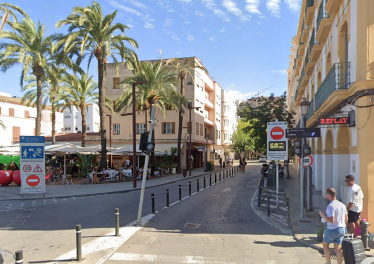 Acceso a la zona ACIRE de sa Marina