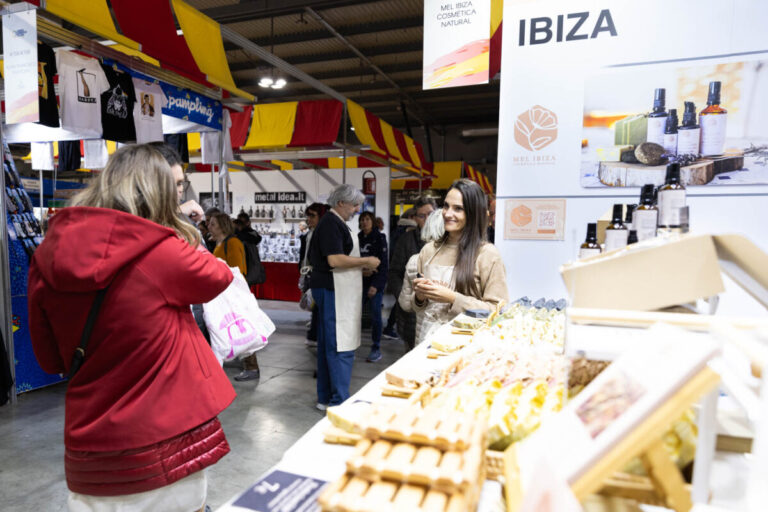 20231202 artigiano in fiera camera commercio spagna ibiza 027