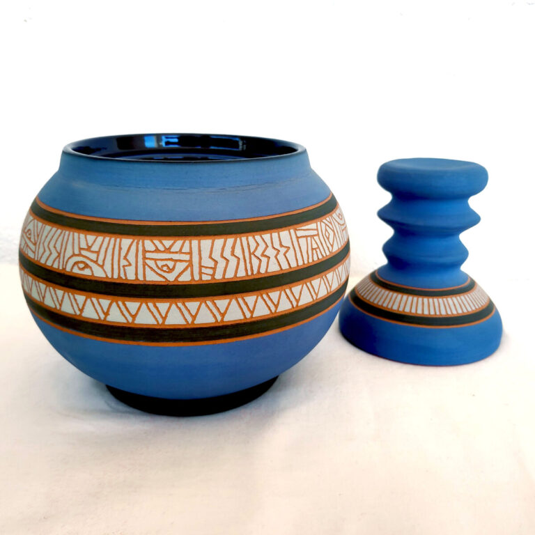 jarron tapa azul grabados 2