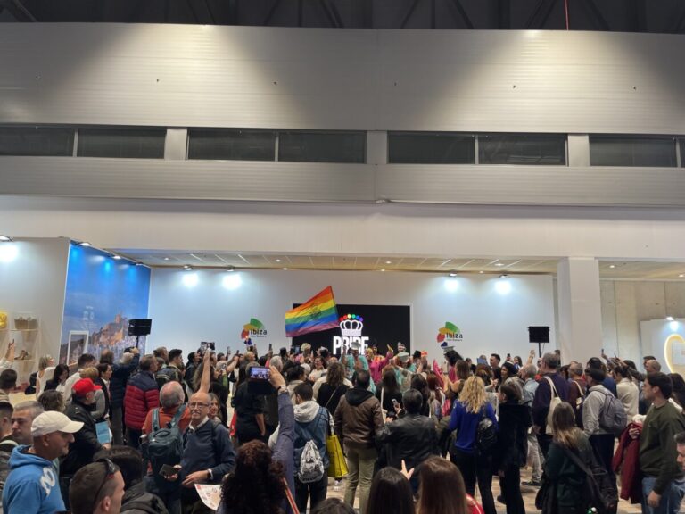 El stand de Ibiza se llenó de familias.