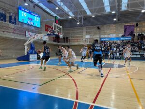 CB Sant Antoni cay&oacute; ante el CB Prat.