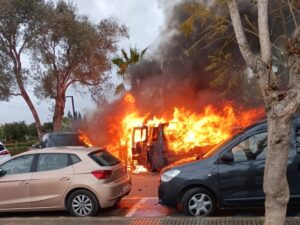 Incendio en Felip Curtois y Valls.