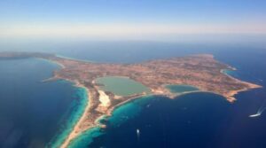 Isla de Formentera cable submarino 696x388