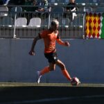El SE Penya Independent se enfrenta al líder en busca de dar un golpe inesperado
