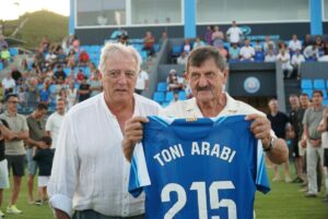 Toni Arab&iacute;.