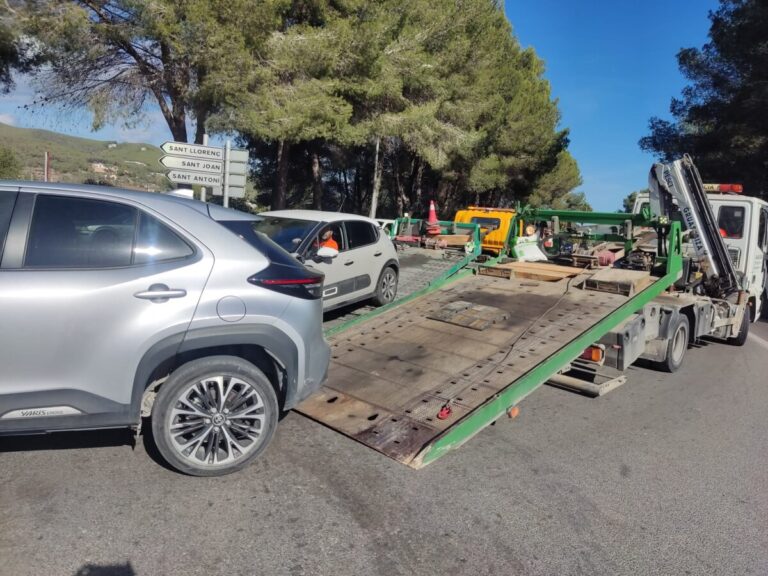 Los coches ya fueron removidos del lugar.