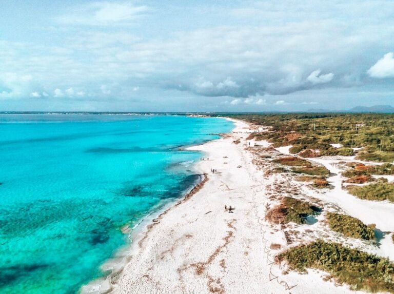 Costas de las Islas Baleares.