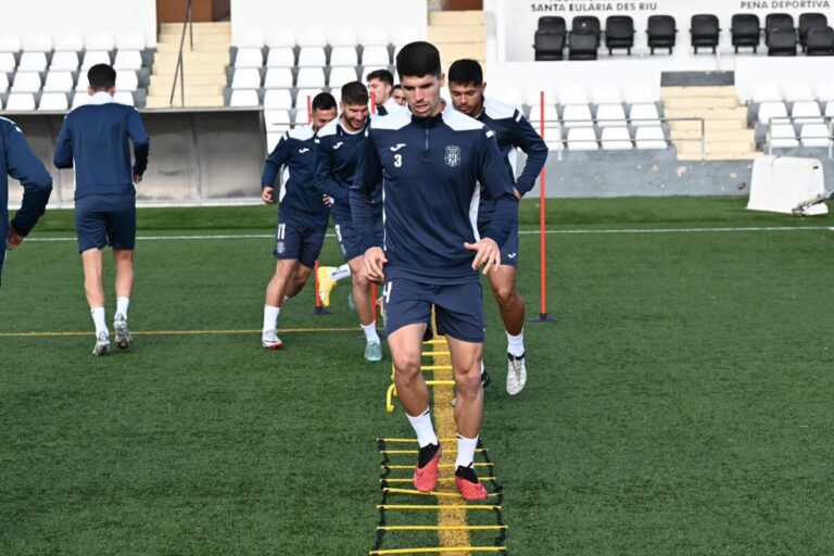 Peña Deportiva entrenando.