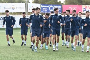 Pe&ntilde;a Deportiva entrenando ante del partido de este domingo.
