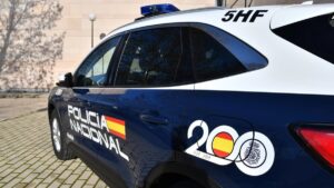 Polic&iacute;a Nacional en Ibiza. 2