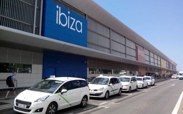 Taxistas en Aeropuerto