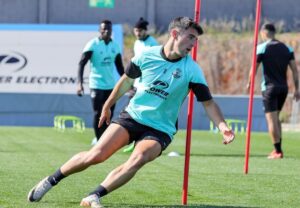 UD Ibiza entrenando antes del encuentro con el Ceuta.