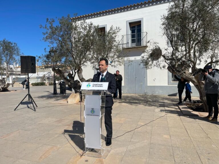 Llorenç Córdoba en el marco de los discursos del Día de las Islas Baleares.