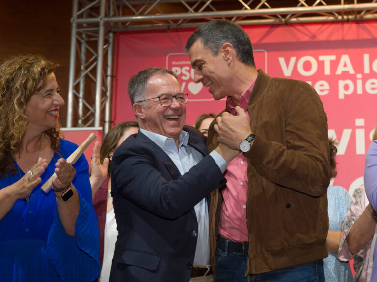 Pedro Sánchez, presidente de España, y Agustinet del FSE-PSOE.