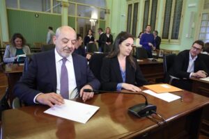 Idoia Ribas y Sergio Rodr&iacute;guez, portavoces de VOX Baleares.