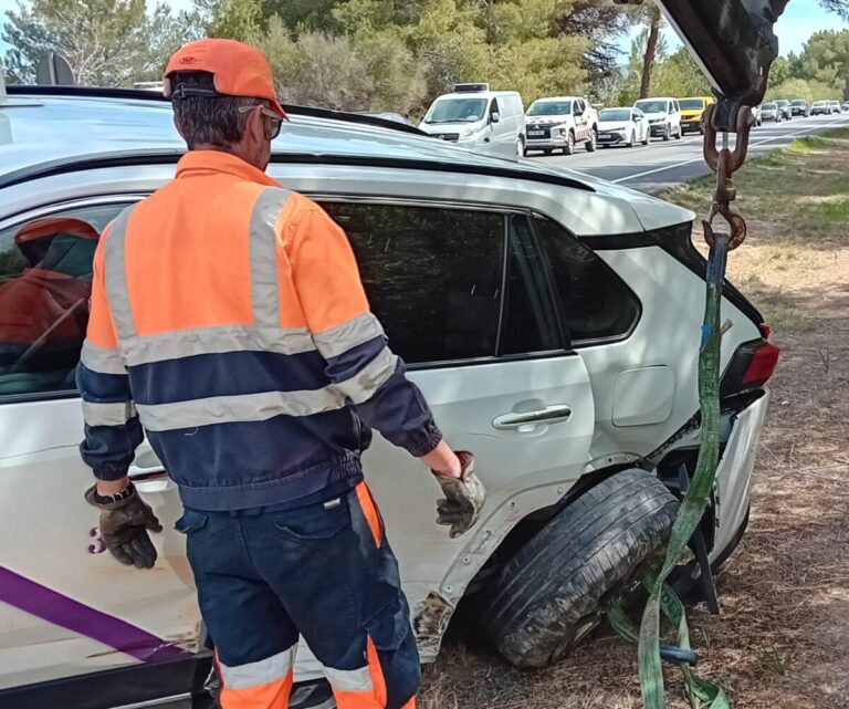 Accidente en la carretera de Ibiza Santa Eulària