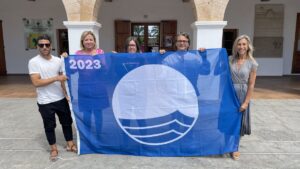 Bandera azul Santa Eul&agrave;ria.