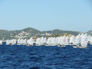 Embarcaciones a vela del Club N&aacute;utico Ibiza.