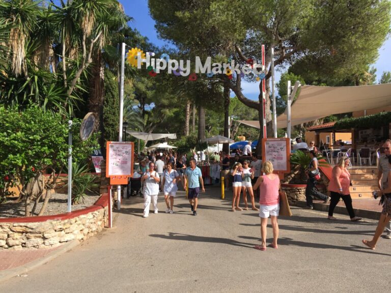 Hippy Market de Punta Arabí.