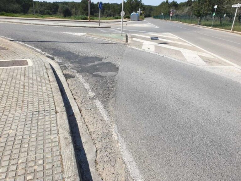 Obras viales en Santa Eulària.