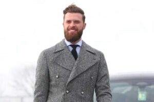 Jugador de los Kansas City Chiefs pol&eacute;mica dichos machistas en discurso