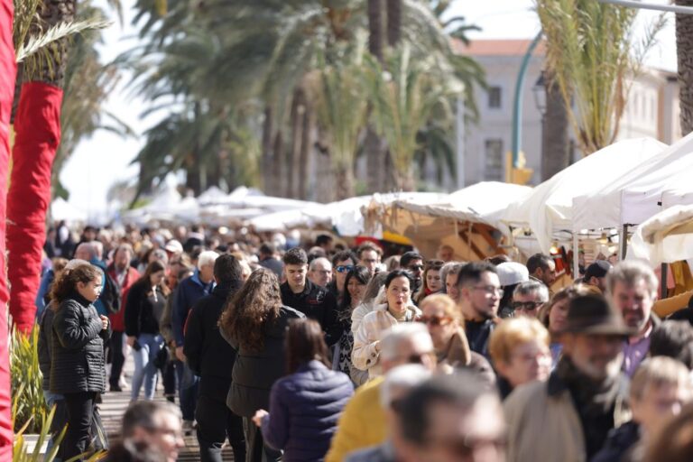 Moltes gràcies als milers i milers de persones que heu omplit els carrers aquest cap de setmana en el marc del Dia de les Illes Balears.#DiaIB2024 #EstimamElQueSom