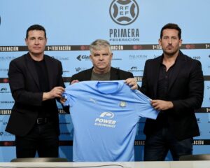 On&eacute;simo S&aacute;nchez en su presentaci&oacute;n como entrenador de la UD Ibiza.