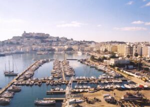 Vista del Club N&aacute;utico de Ibiza