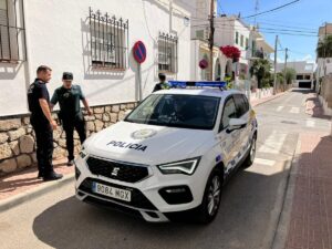 Polic&iacute;a Local, esta ma&ntilde;ana en el piso okupado por la influencer