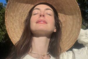 anne hathaway