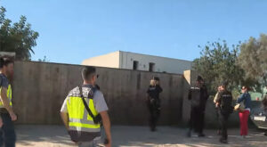 Polic&iacute;a Nacional en un Desalojo de okupas.