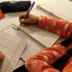 Las escuelas p&uacute;blicas rechazan la libre elecci&oacute;n de lengua pactada por PP y Vox