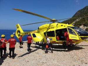 helic&oacute;ptero del 061