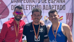 Dani Planels luego de ganar la medalla.