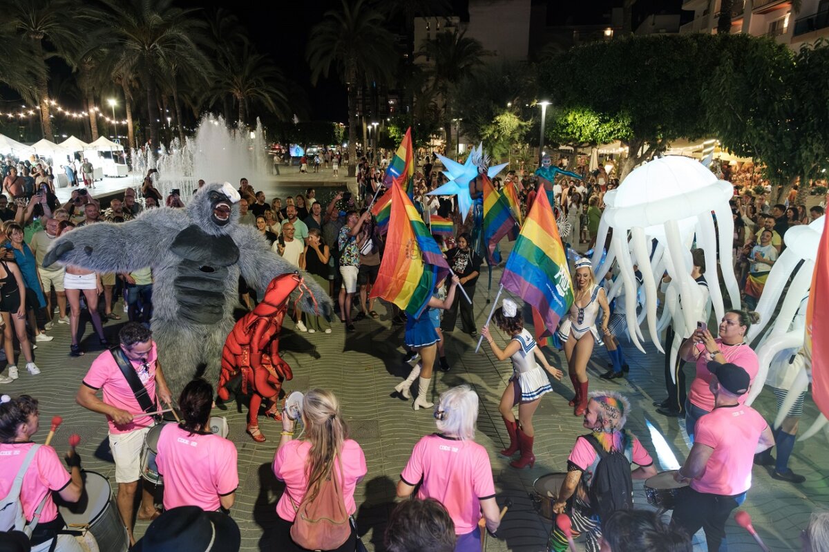 Ibiza Pride — Pasacalles ICONOS 010