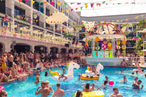Pool Party en Ibiza Rocks