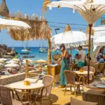 La p&eacute;rdida de turismo familiar lastra la restauraci&oacute;n de Ibiza en una temporada estancada