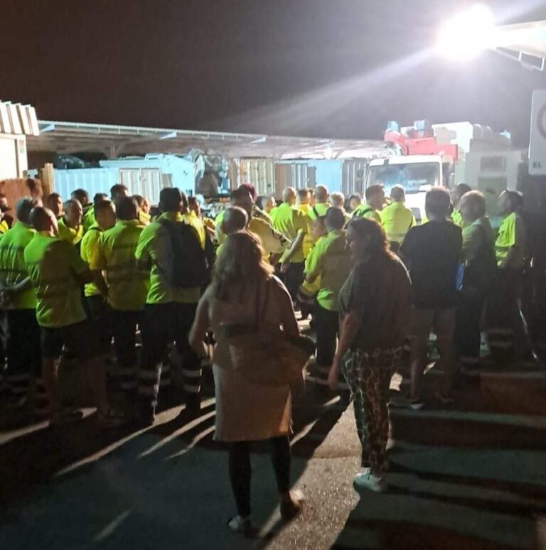 Trabajadores en huelga