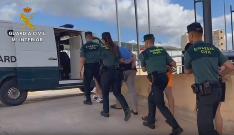 Momento de la detención del grupo criminal