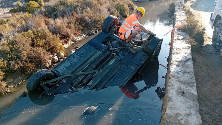 Coche accidentado en Es Cavallet.