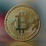 Bitcoin en alerta: la criptomoneda toca m&iacute;nimos desde 2024 y el mercado se llena de miedo