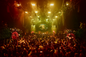 Black Coffee en la cabina de H&iuml; Ibiza (Foto P&aacute;gina web de H&Iuml;)