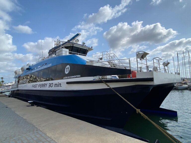 Ferry de Formentera Lines