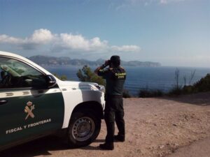 Guardia Civil en control de pateras en Formentera