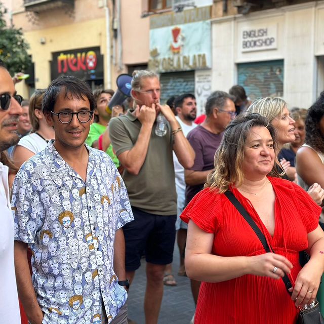 Iago Negueruela y Mercedes Garrido en la marcha contra la masificación turística