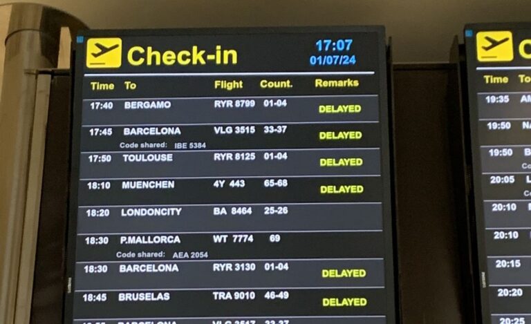 Vuelos cancelados en el Aeropuerto de Ibiza.